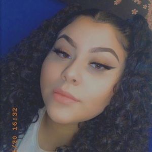 Meet your Posher, Jazmine